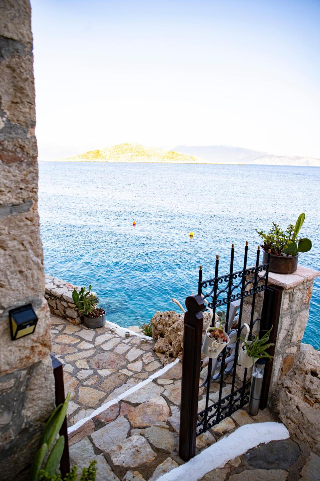 Villa Electra Chalki Town Exteriör bild