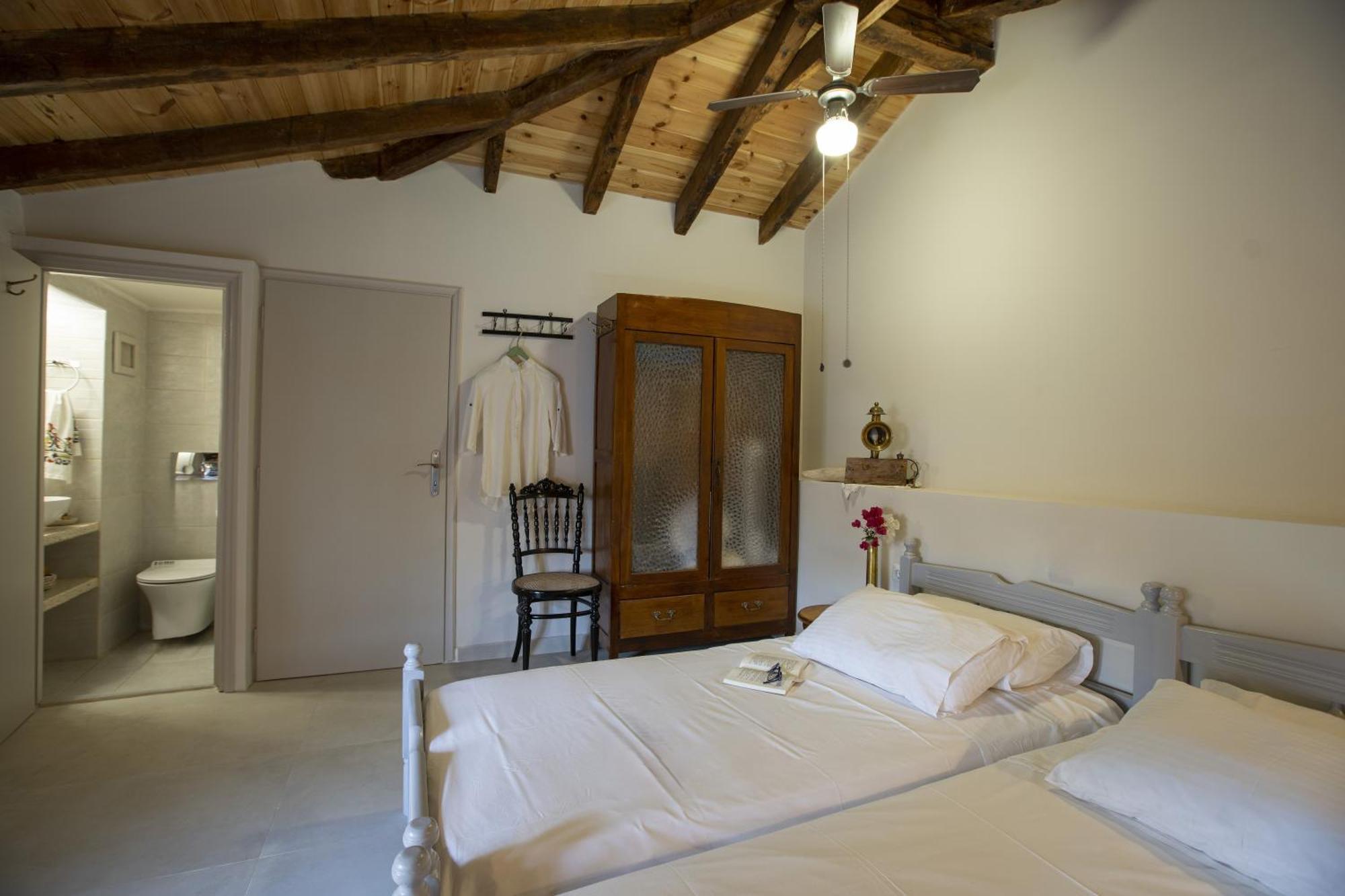 Villa Electra Chalki Town Exteriör bild